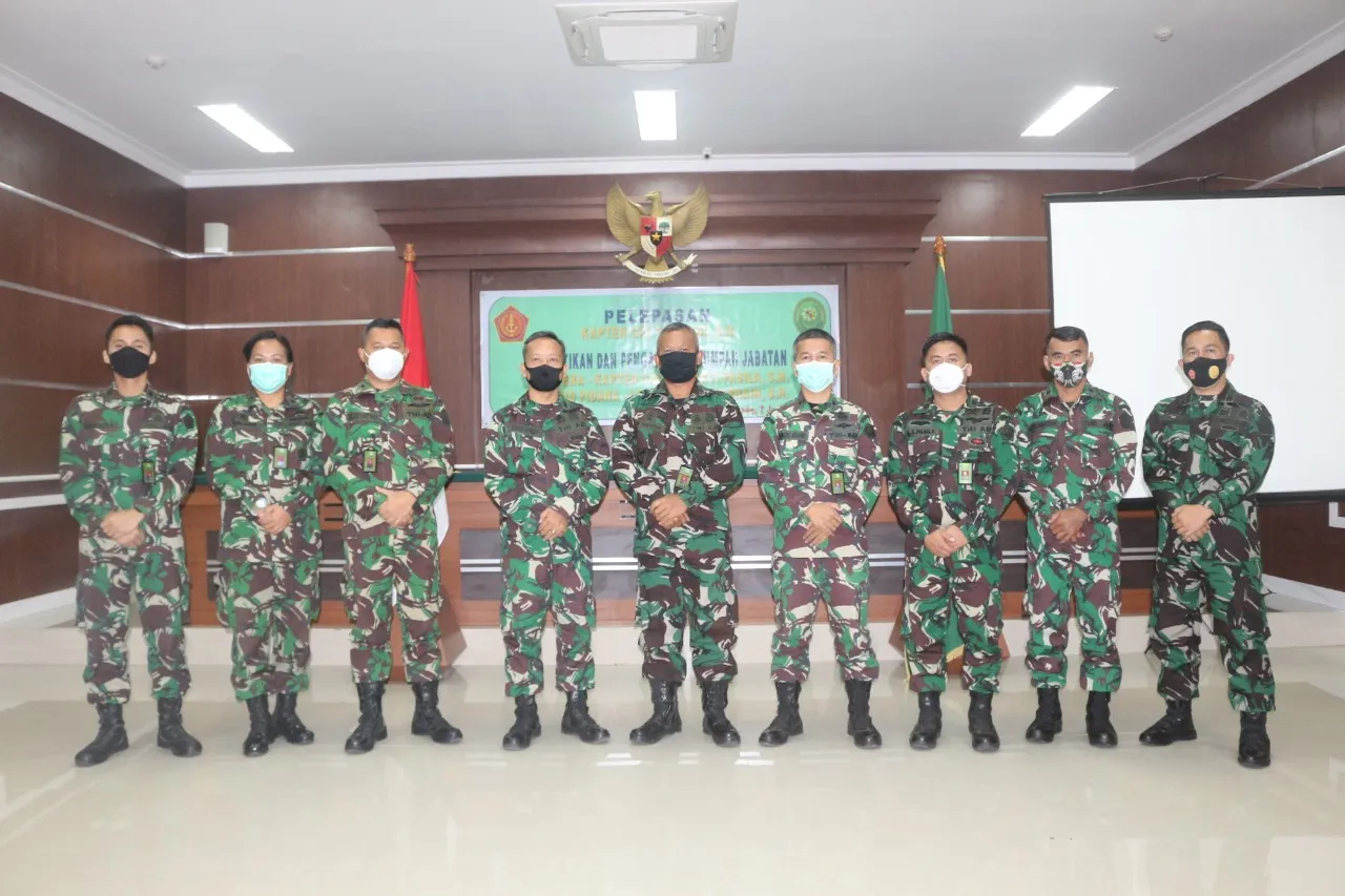 Pelepasan Panitera Pengadilan Militer III-17 Manado oleh Kadilmil Pelepasan Panitera Pengadilan Militer III-17 Manado oleh Kadilmil